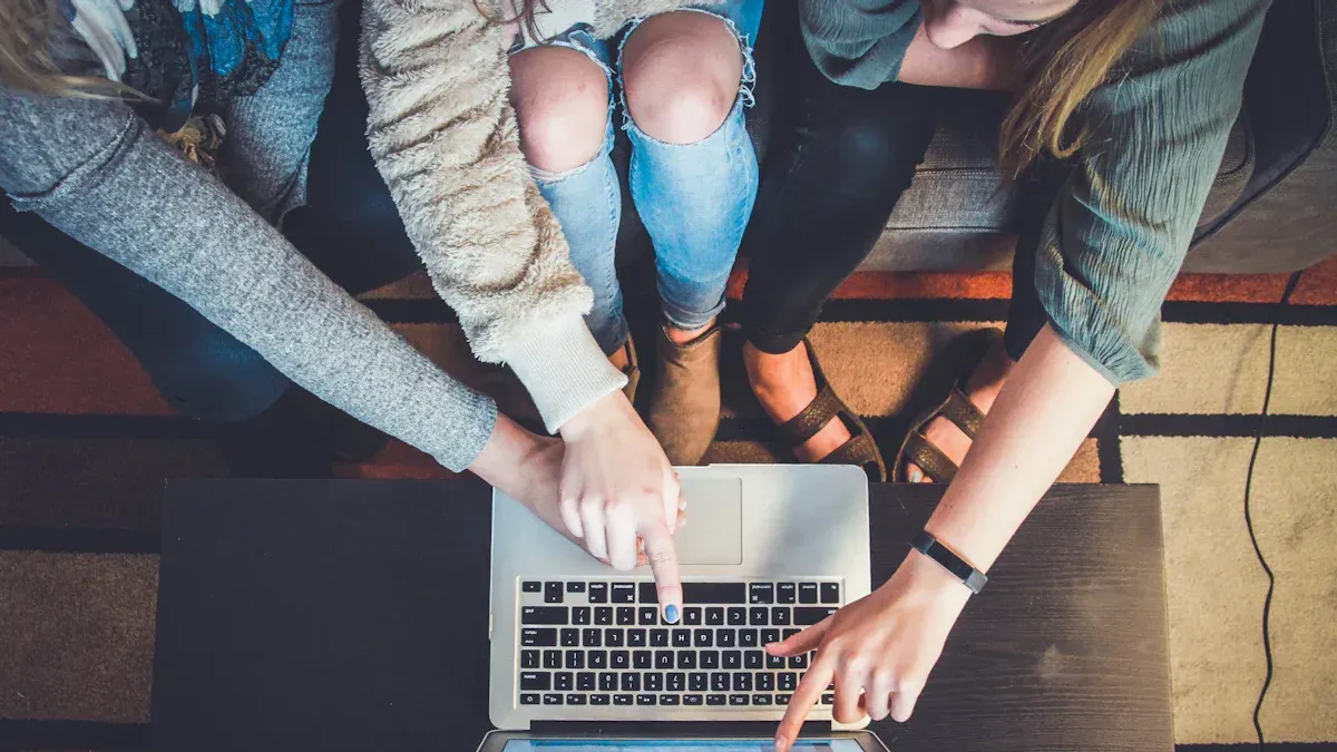 11 AI Tools to Convert Lesson Plans to Slides